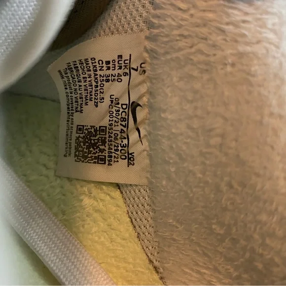 Nike Air Force 1 '07 LX Low
Toasty Oil Green - Picture 5 of 5